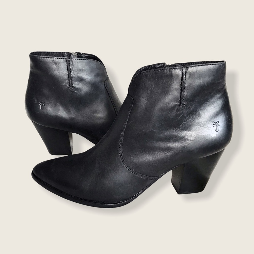 Frye Jennifer Leather Black Casual Ankle Booties - Picture 4 of 13